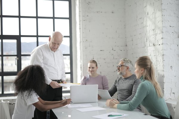 Les meilleures assurances professionnelles à considérer pour les freelances